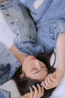 小受被攻各种姿势打桩